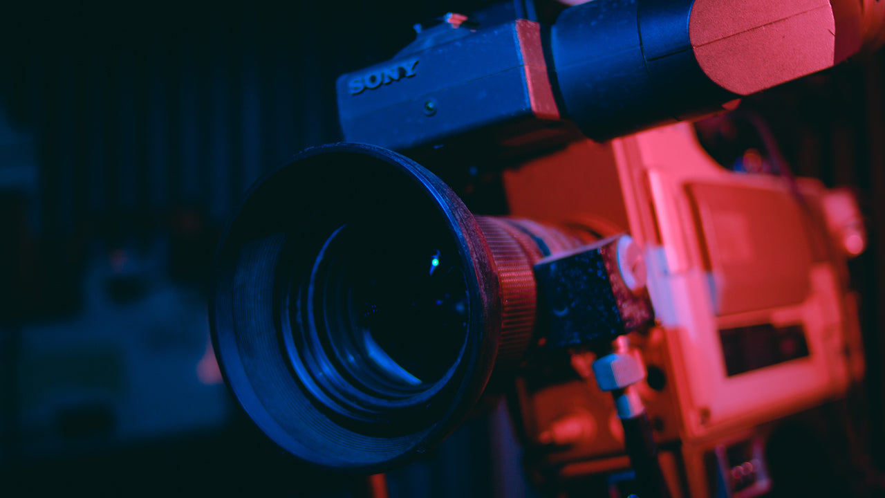 TV Television Camera Volant Wear Badminton Activewear Cool Fashion Kento Momota Japan Badminton Player Best World Champion Performance Active Wear Lin Dan Lee Chong Wei Srikanth Kidambi Viktor Axelsen Clothing BWF Singles Champion