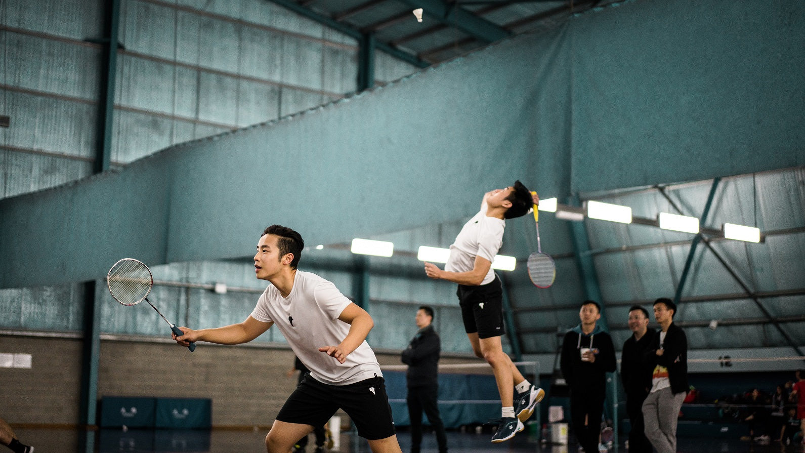 How Do You Pick A Badminton Racquet?